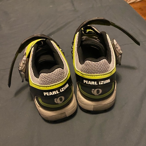 Pearl Izumi Cycling Shoes - Picture 3 of 5